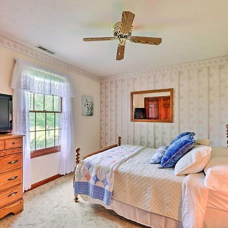 Charming Williamstown Retreat With Private Yard Villa Luaran gambar