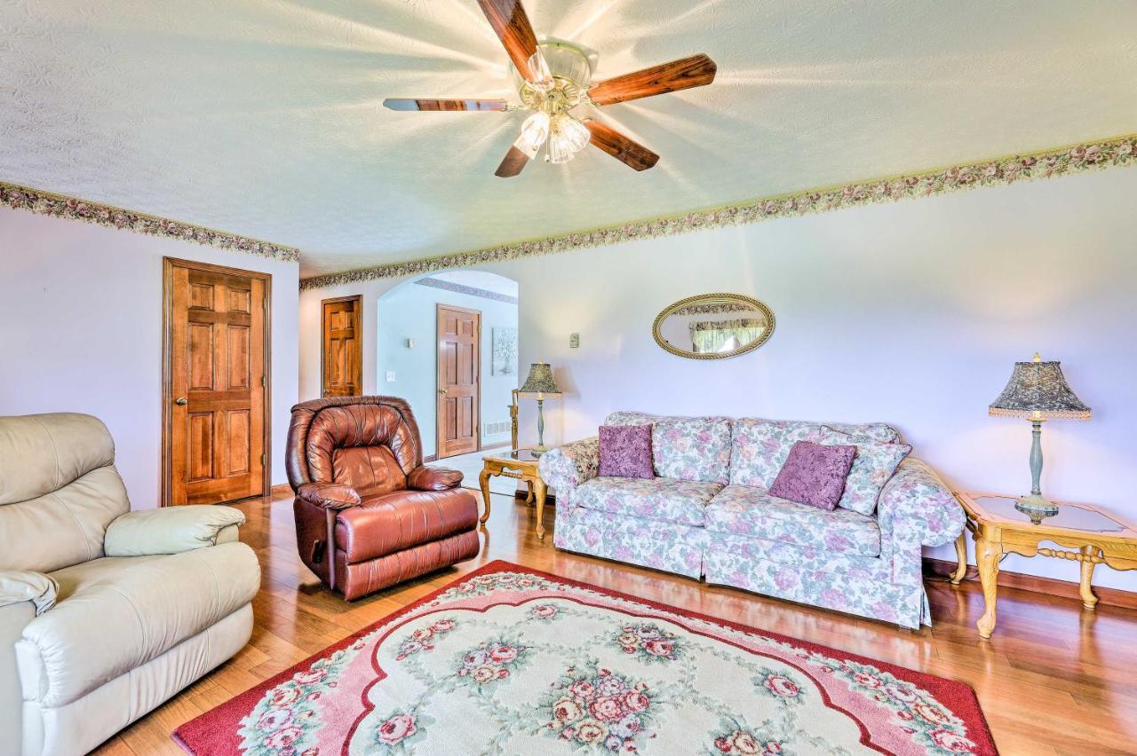 Charming Williamstown Retreat With Private Yard Villa Luaran gambar