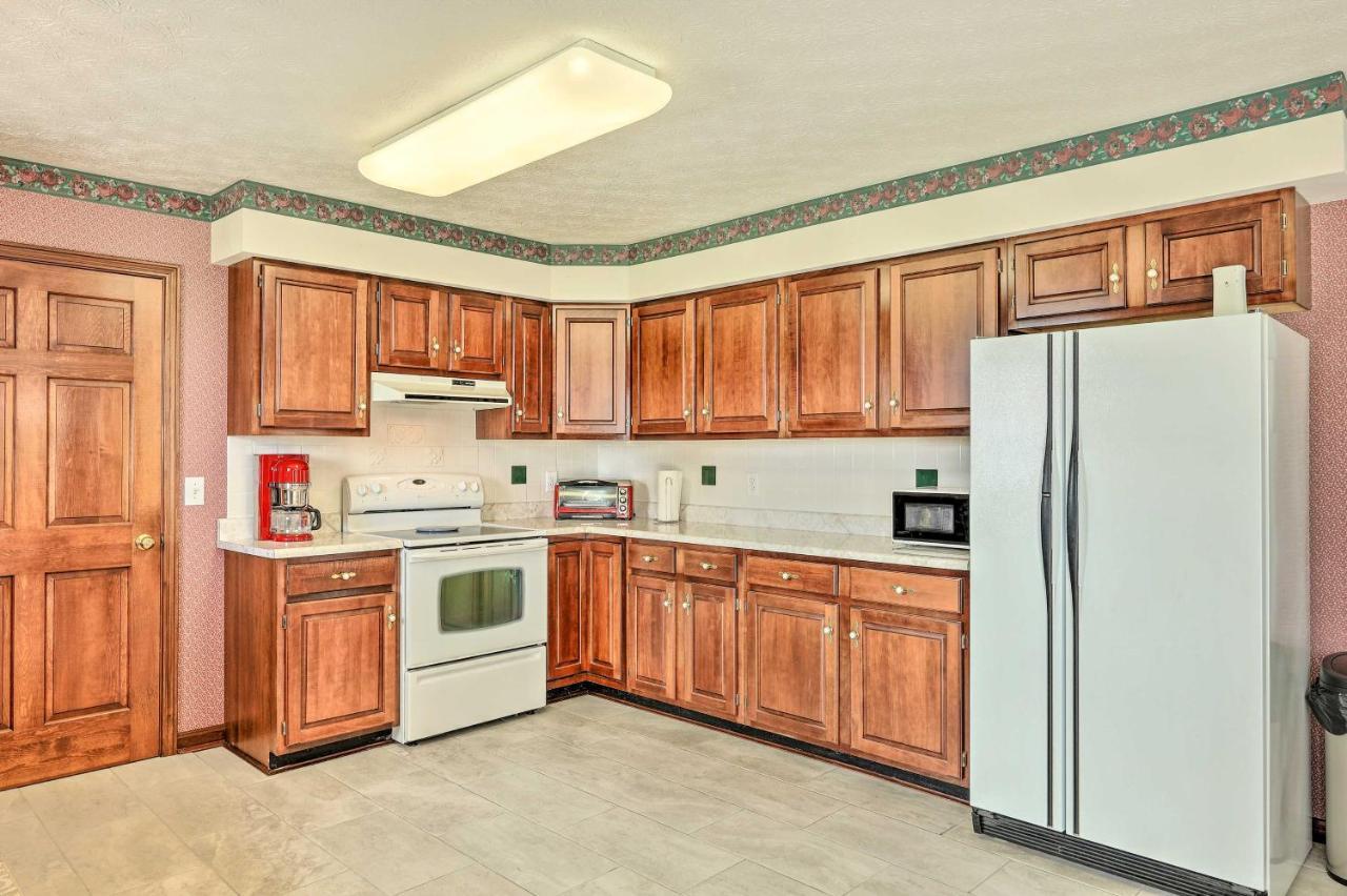 Charming Williamstown Retreat With Private Yard Villa Luaran gambar
