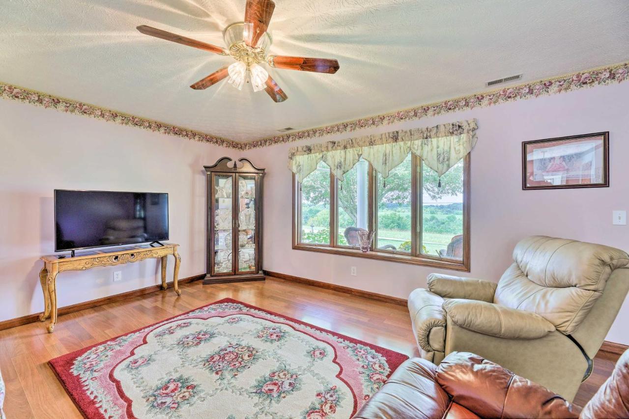 Charming Williamstown Retreat With Private Yard Villa Luaran gambar