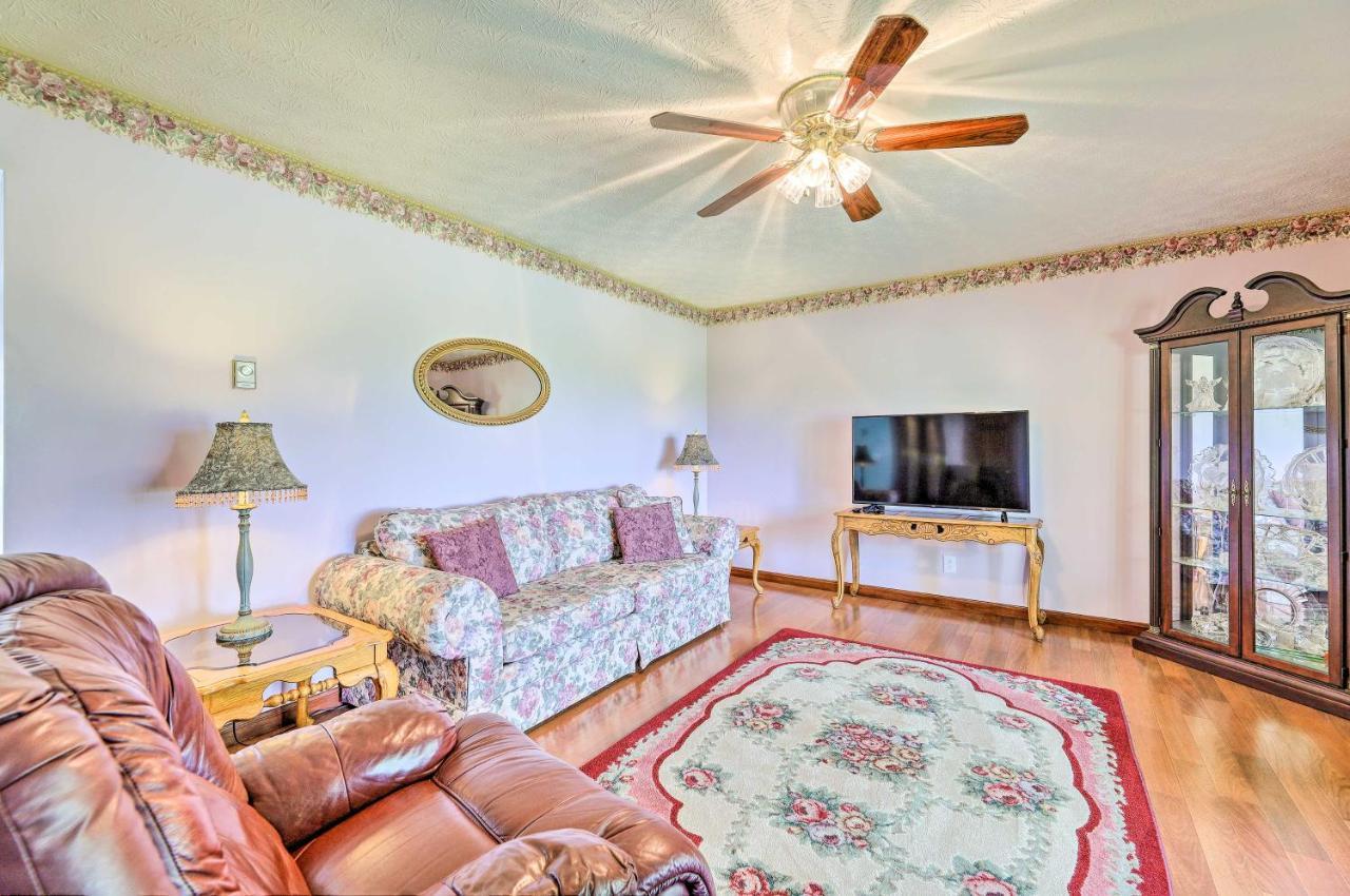 Charming Williamstown Retreat With Private Yard Villa Luaran gambar