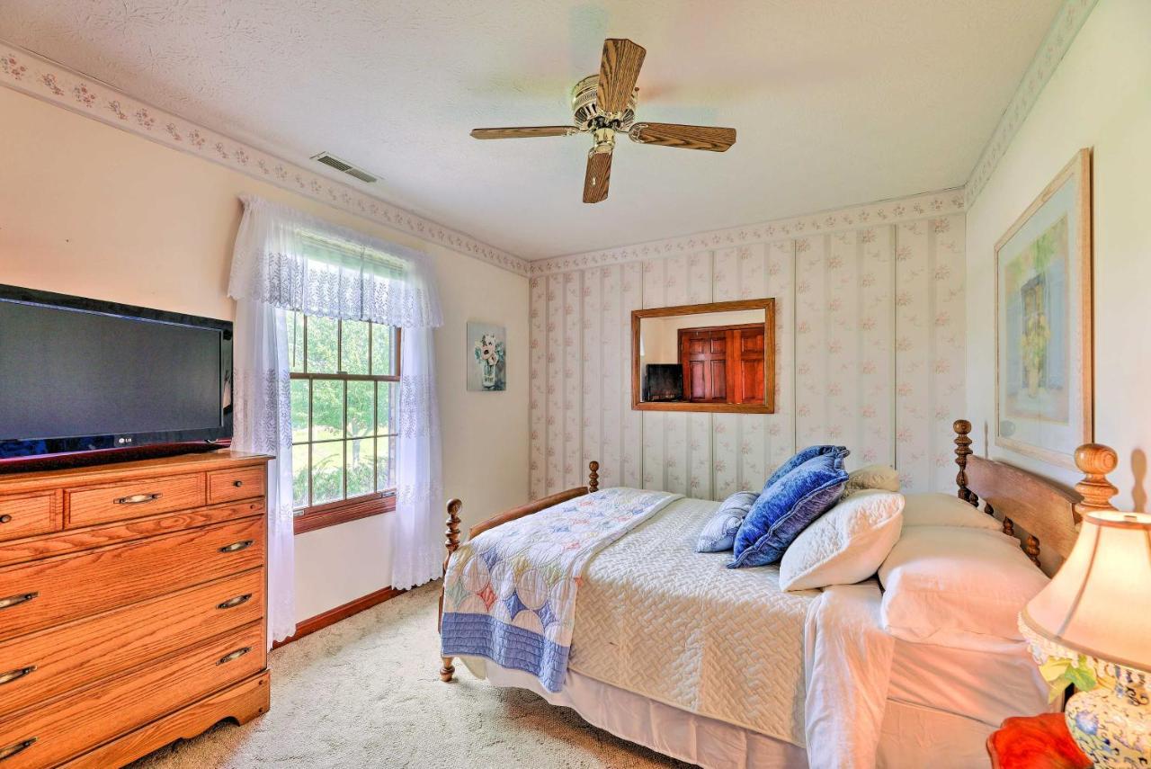 Charming Williamstown Retreat With Private Yard Villa Luaran gambar